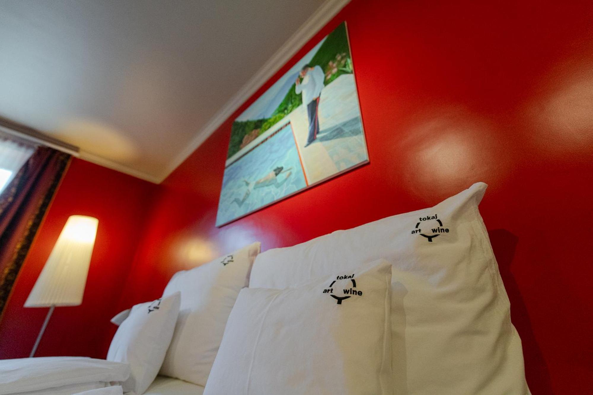 Tállya Barka Galeria Hotel Es Etterem المظهر الخارجي الصورة